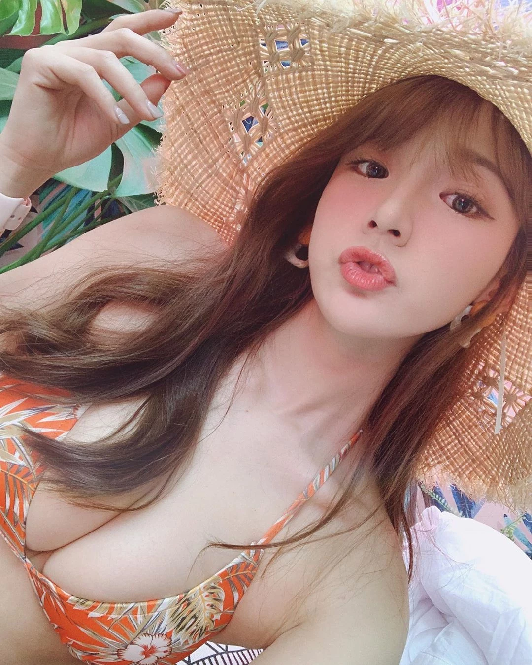 4046593.webp