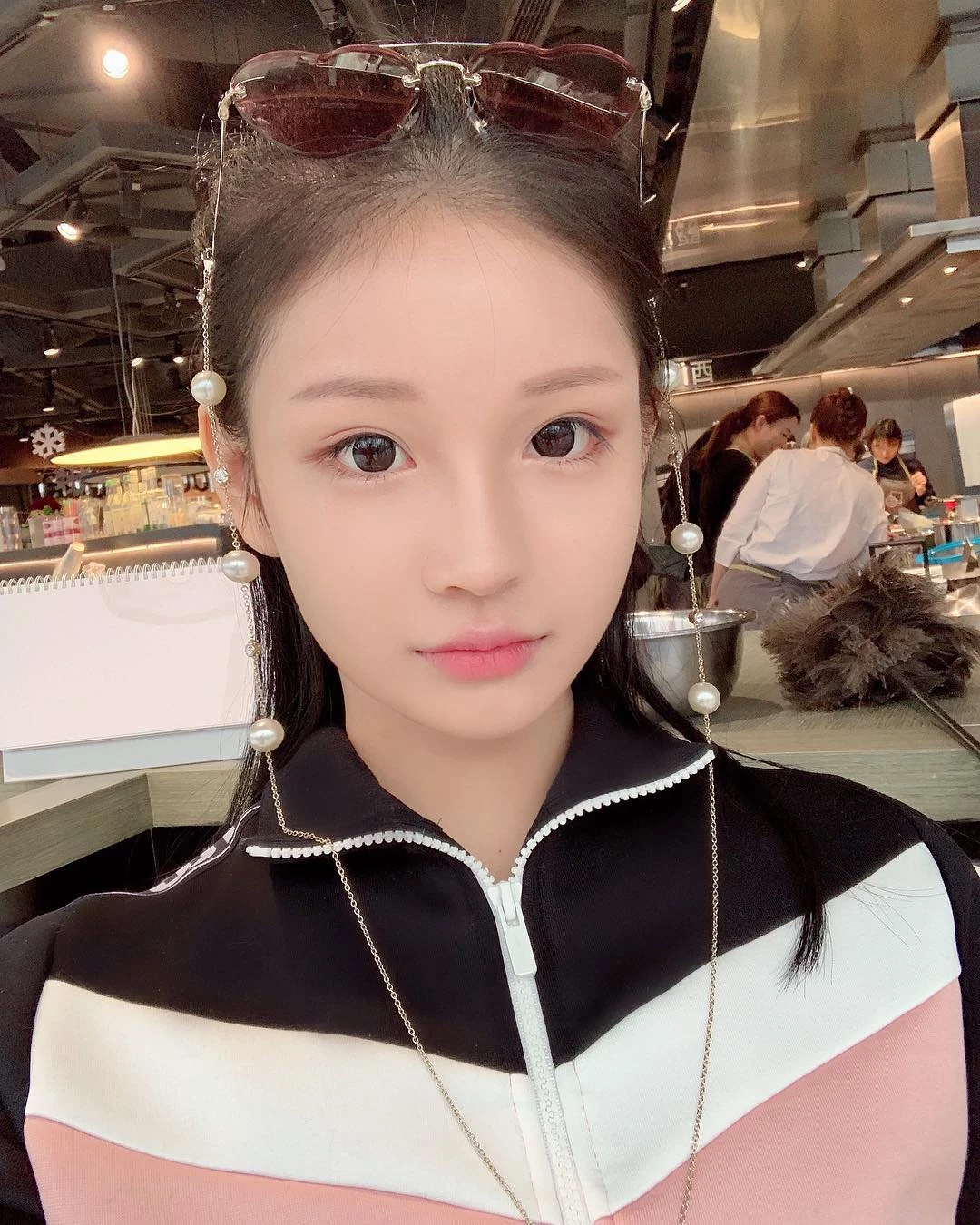 4390735.webp