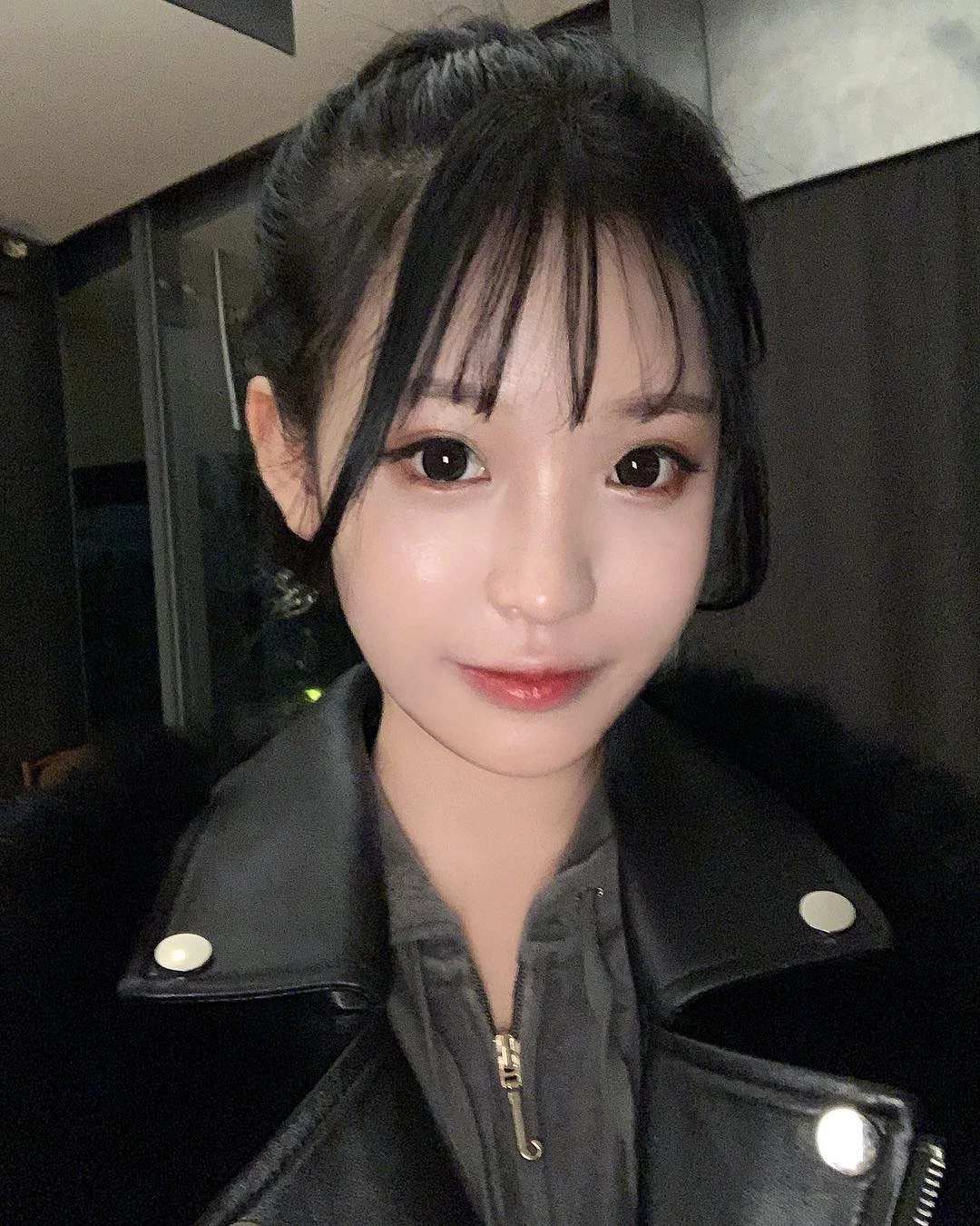 4390746.webp