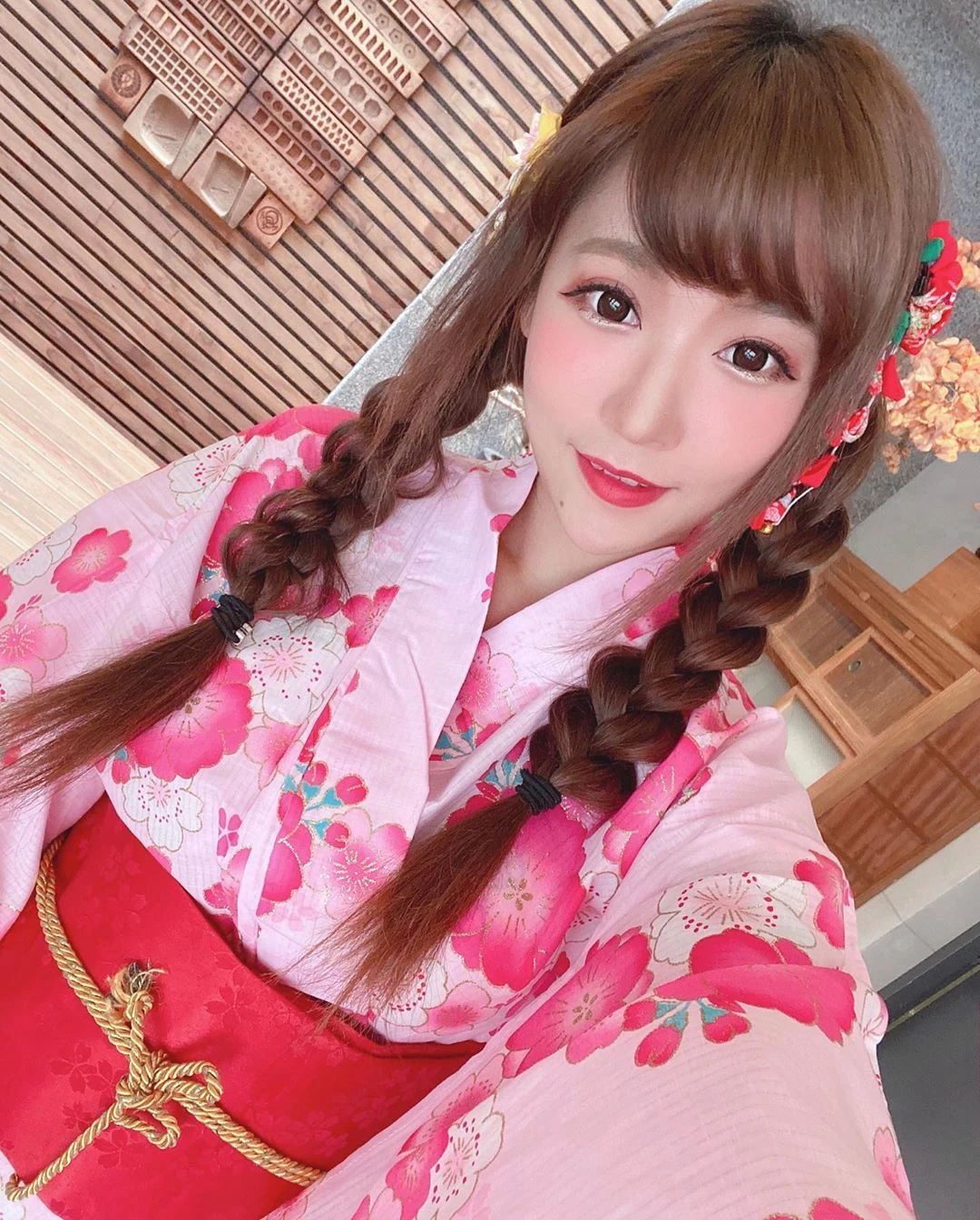 4144220.webp