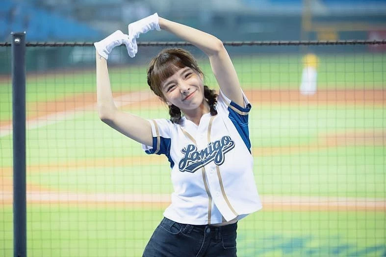 1765899.webp