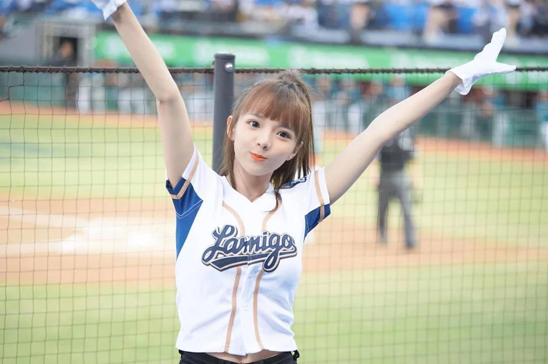 1765901.webp