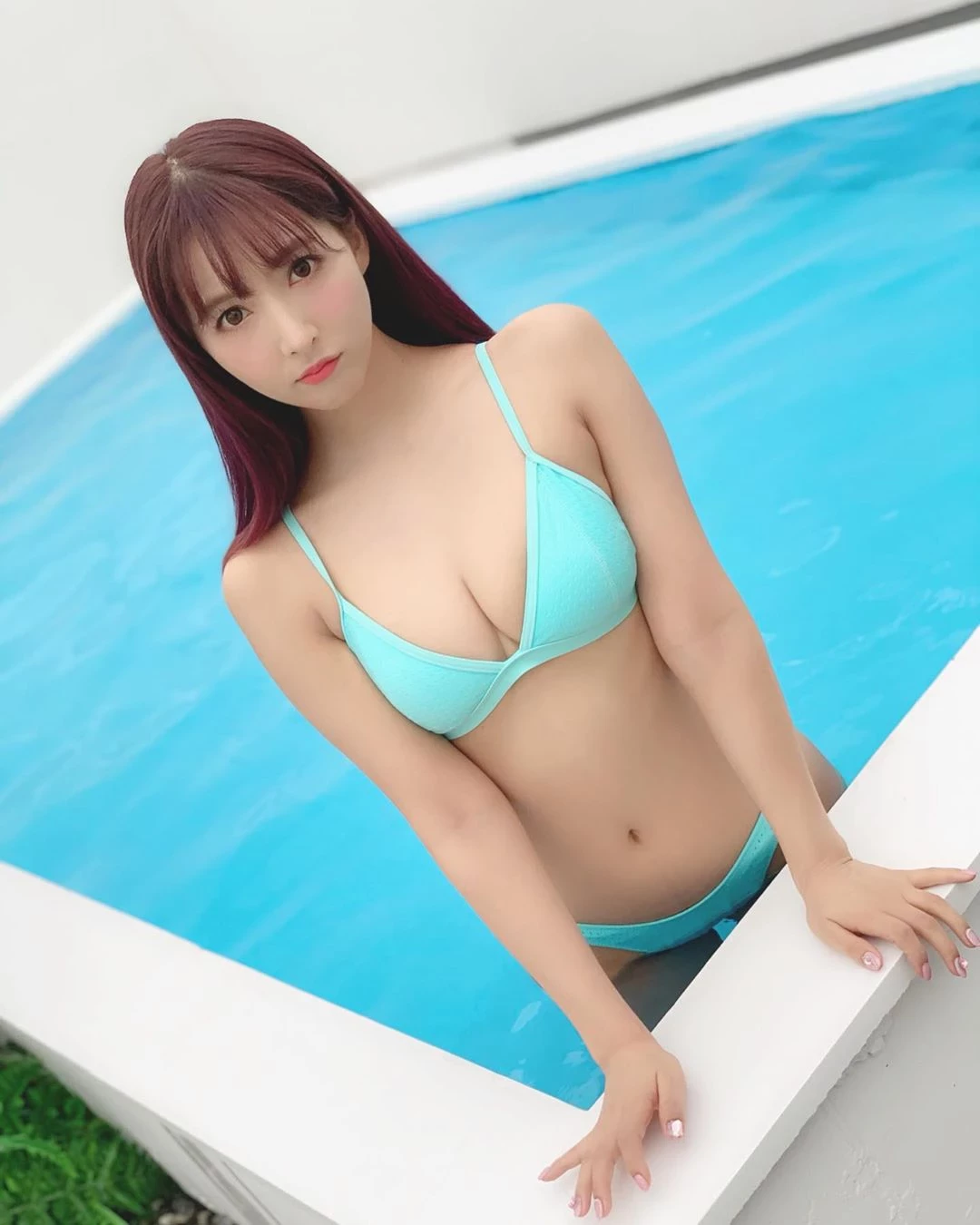 4275856.webp