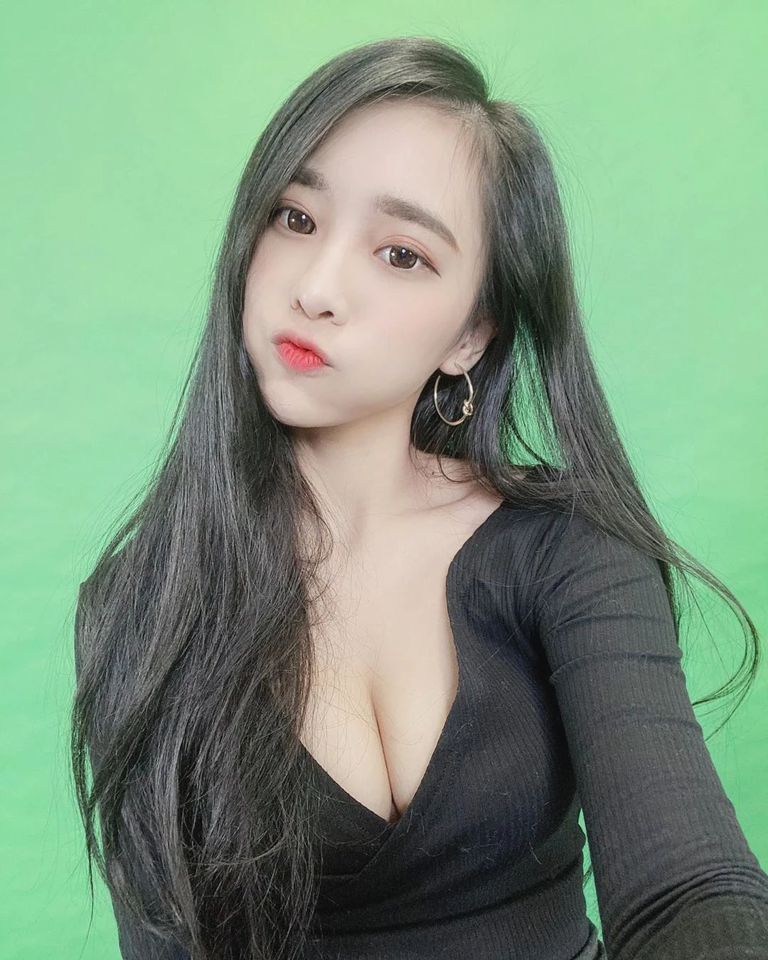 4094813.webp