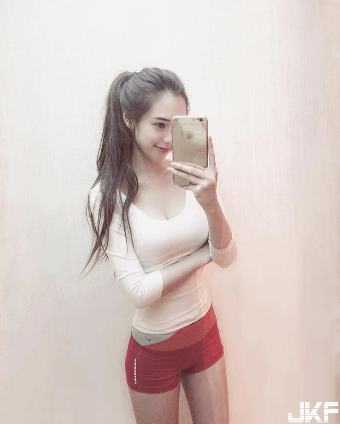 16836740.webp