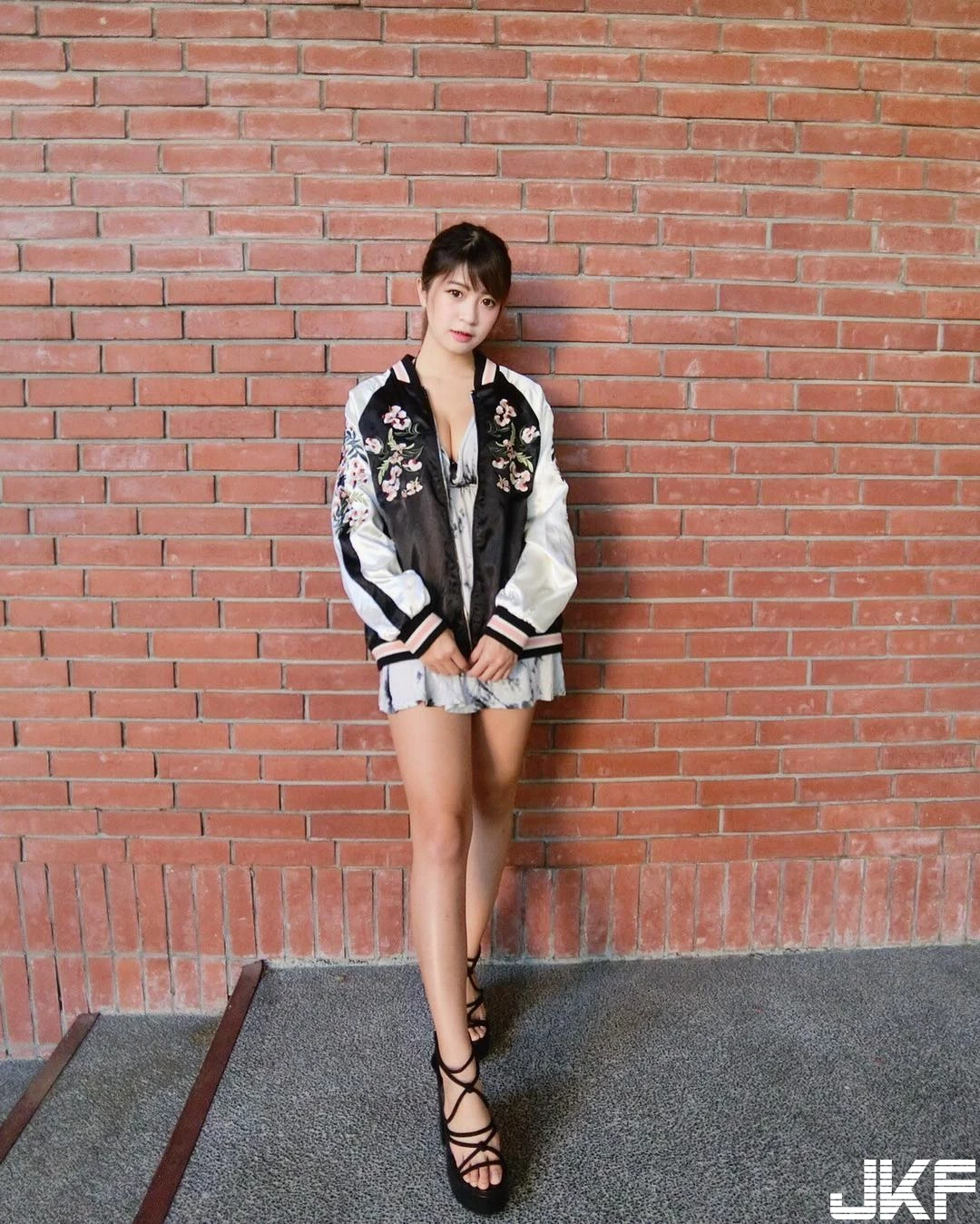 16809567.webp