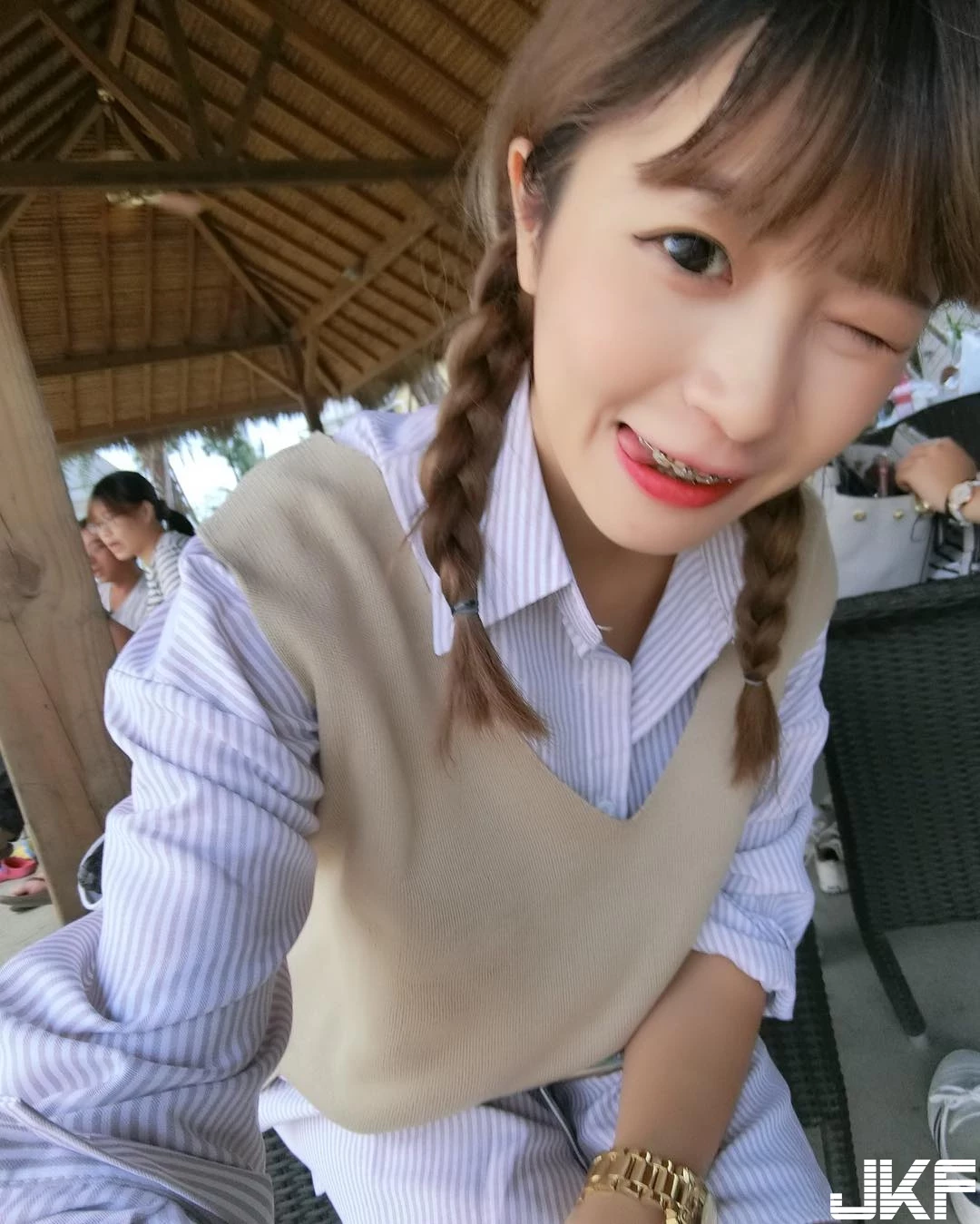 16809569.webp