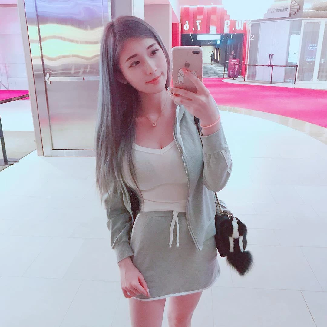 4266417.webp