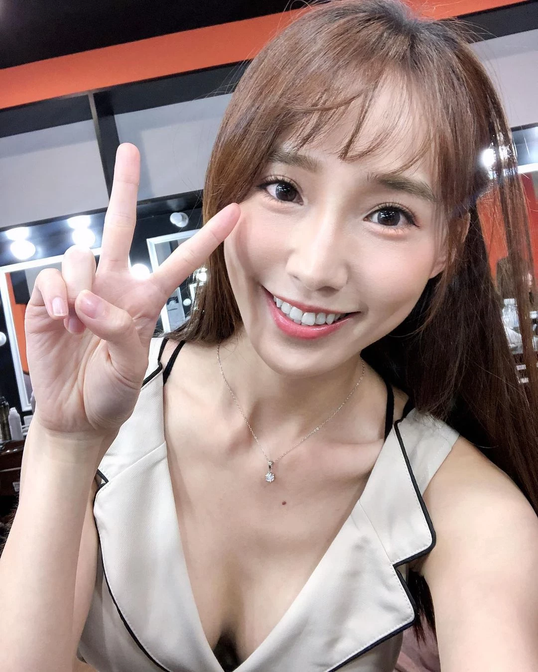 18196297.webp