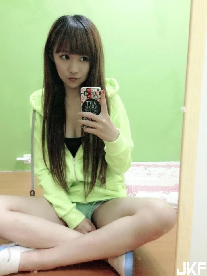185705kkkzgsmwbkzb7mpj.webp