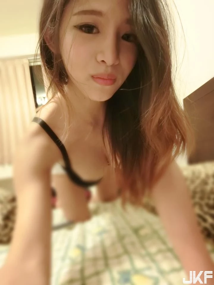 110433nmnnn80er4z8ttn4.webp