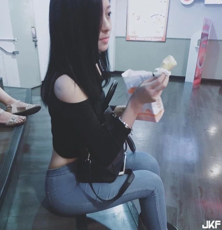 16890304.webp