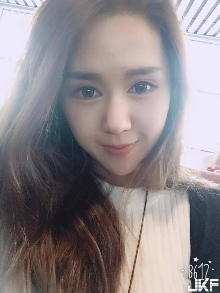 160603b7wm0tbg1tztt7f6.webp